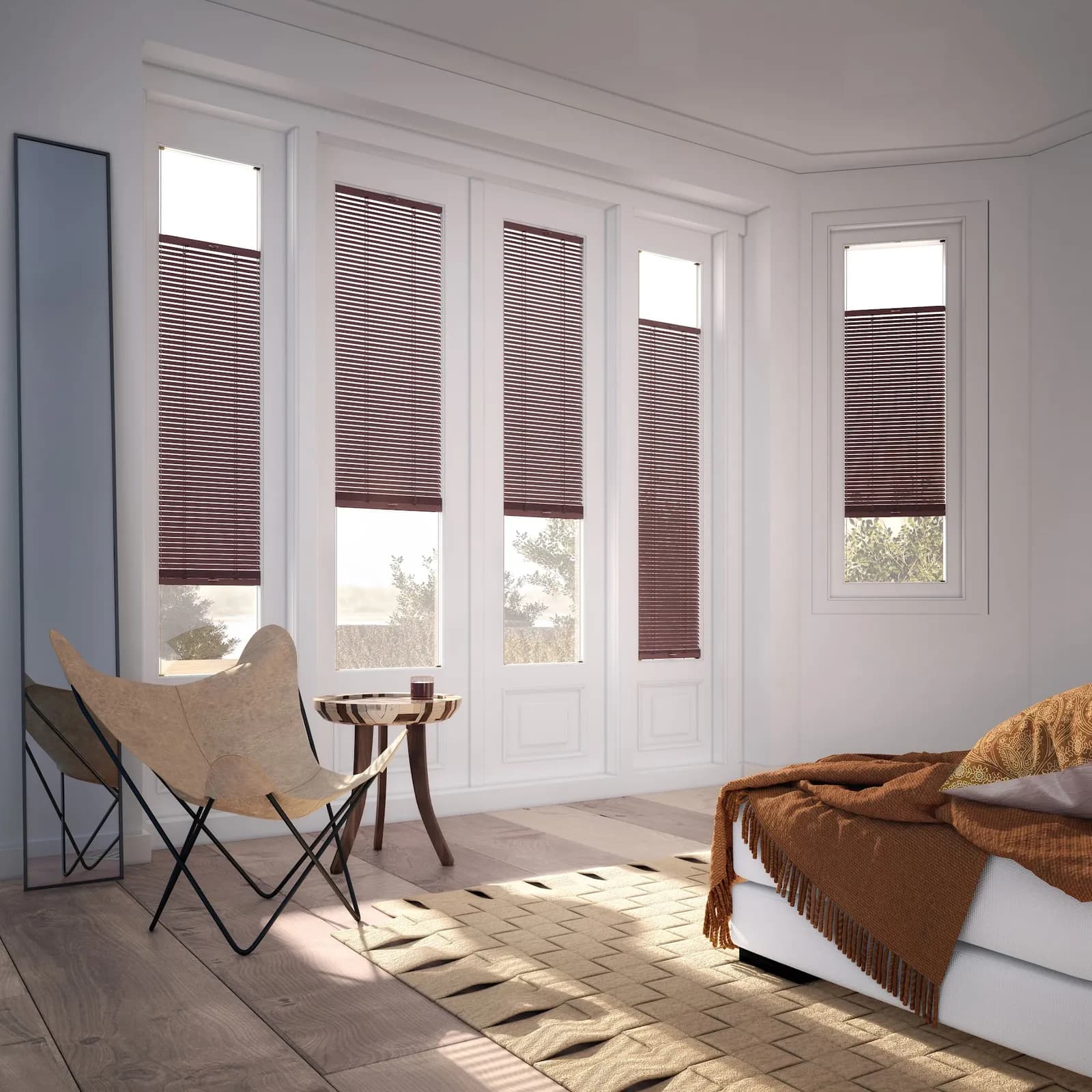 Wohnraum mit Jalousien an Fenstertüren — Sonnenschutz-Lösungen nach Maß von Decocity Wohnraum mit Jalousien an Fenstertüren — Sonnenschutz-Lösungen nach Maß von Decocity