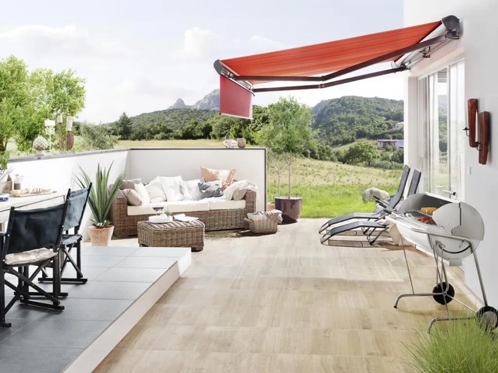 Terrasse mit Markise Terrasse mit Markise