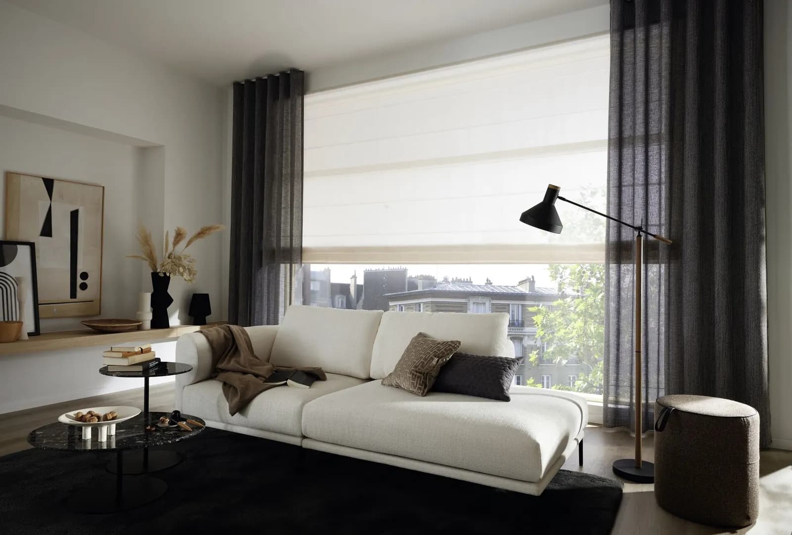 Sonnenschutz für Hotels: dunkle Nächte, ruhige Zimmer. Sonnenschutz für Hotels: dunkle Nächte, ruhige Zimmer.